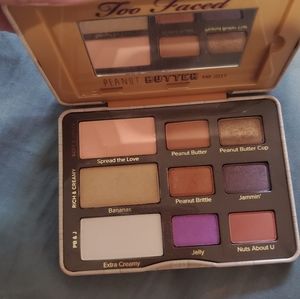 Too faced eyeshadow pallet